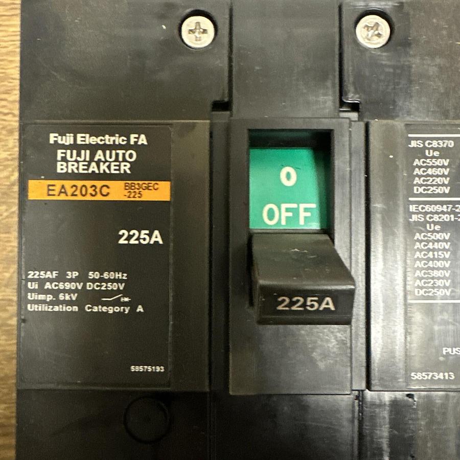 Used Fuji Electric,EA203C,225 Amp breaker with FK6010 Switch