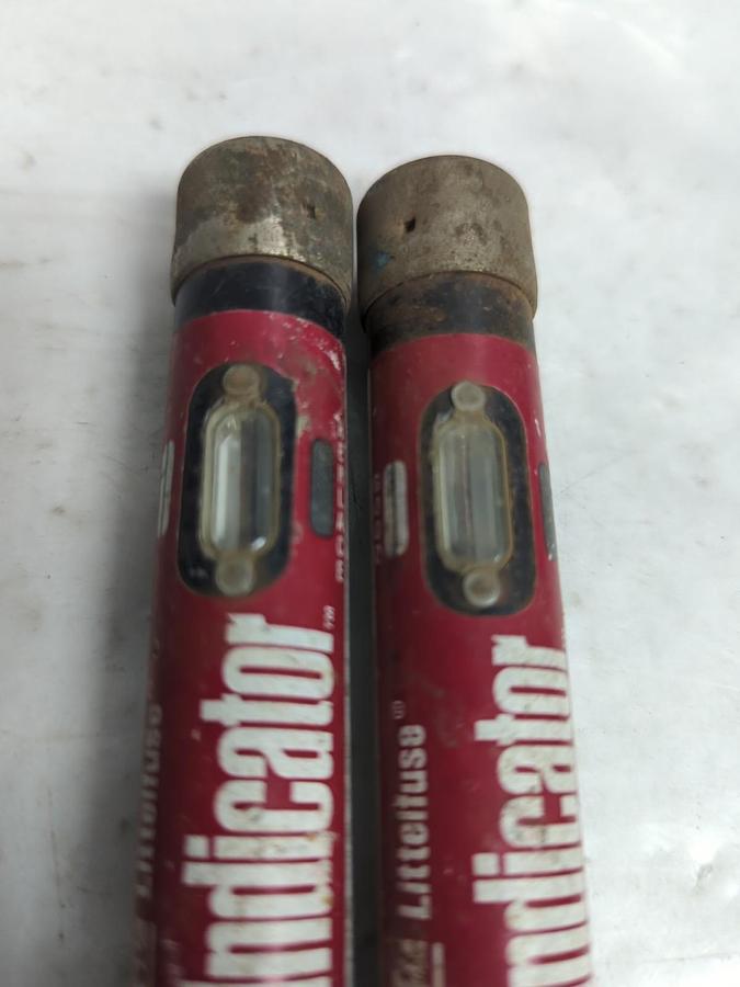Used LITTELFUSE,IDSR2-8/10,INDICATOR 2-8/10 AMP FUSE LOT OF 2 PRE-OWNED