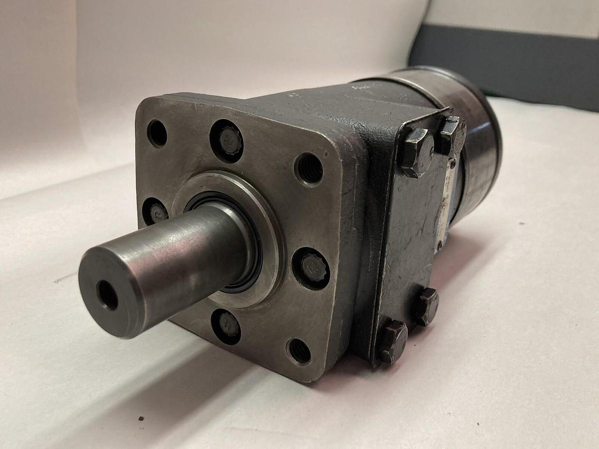 Used Char-Lynn,101-1023-009,Hydraulic Motor