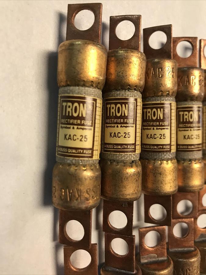 Bussmann,KAC 25,Tron Fuse Lot Of 10 NOS