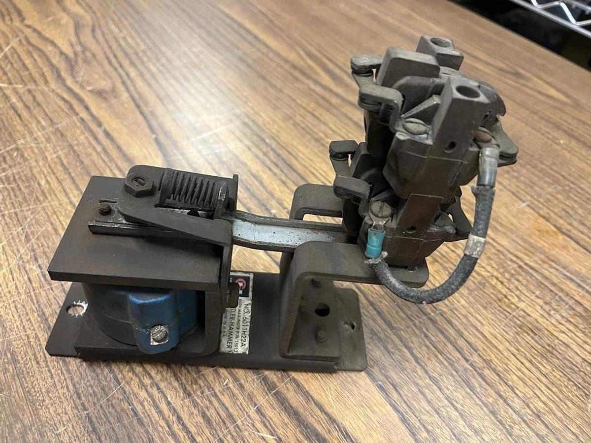 Used CUTLER HAMMER,6011H22A,DC RELAY 600V