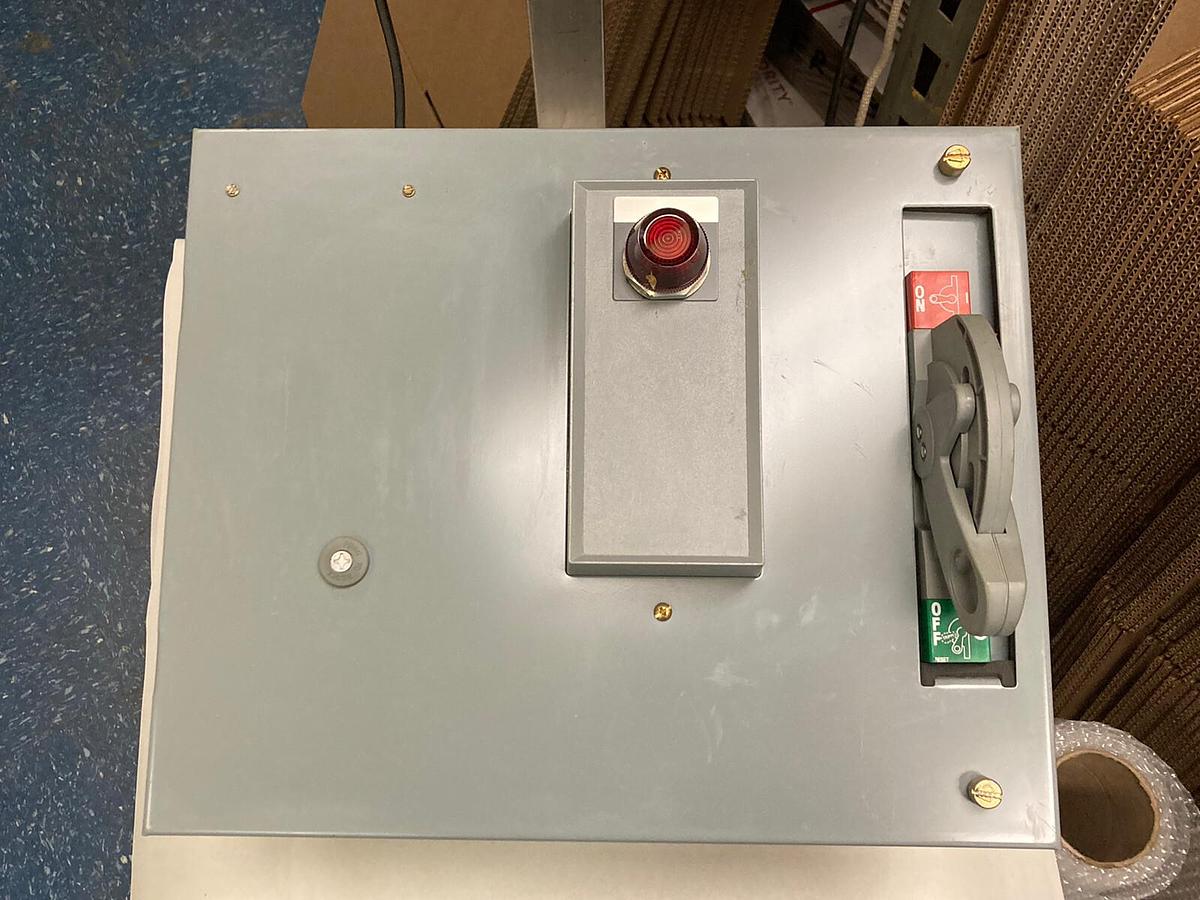 Used Allen Bradley,2100 2113B,Size 1  MCC 12INCH Starter Bucket 3Amp breaker