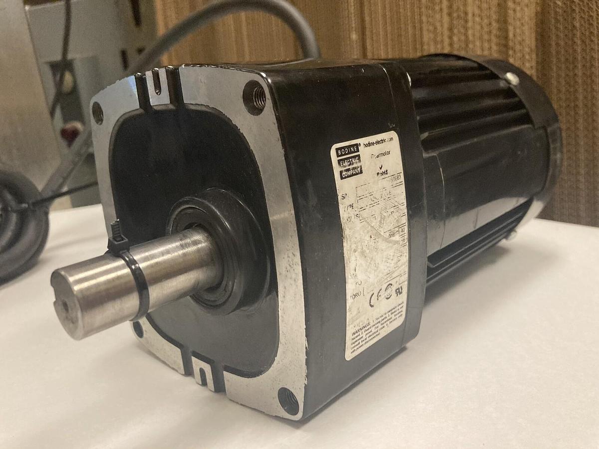 Used Bodine Electric,0681,1/4 Hp Gear Motor 85 RPM, 20:1 Ratio 42R5BFCI-E3 with Cord