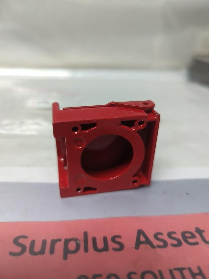 CERUS,CB2BZ7,RED METAL PUSHBUTTON COVER NOS