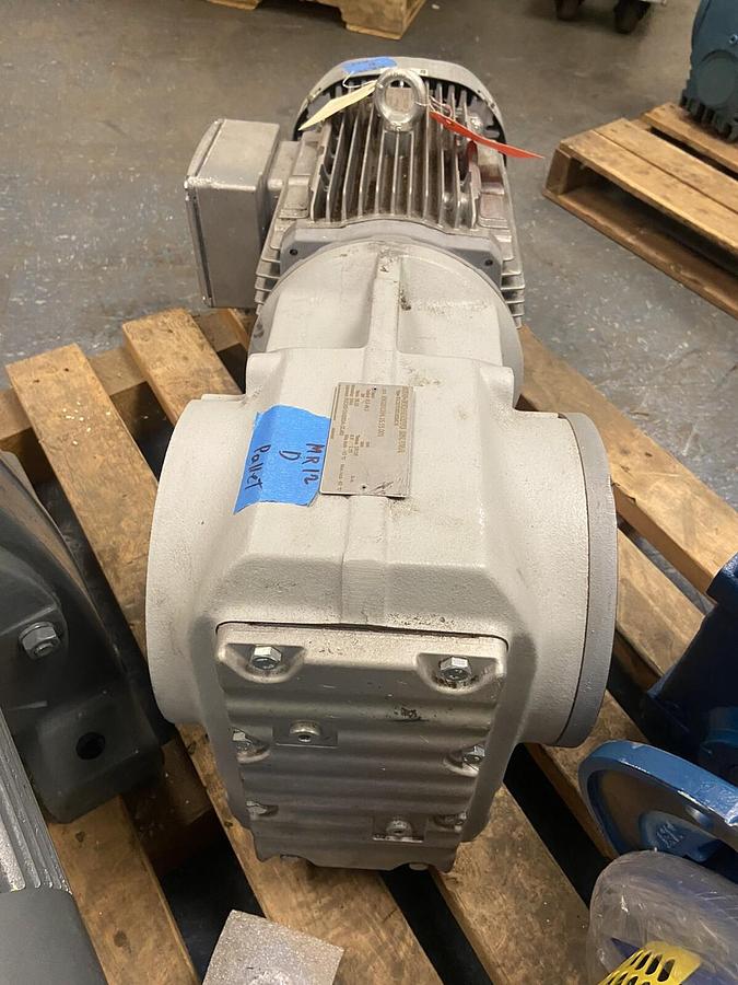 SEW Eurodrive,KAZ87DRE160MC4,Gearmotor 15Hp Ratio 36.52 Torq 19116 In-Lbs