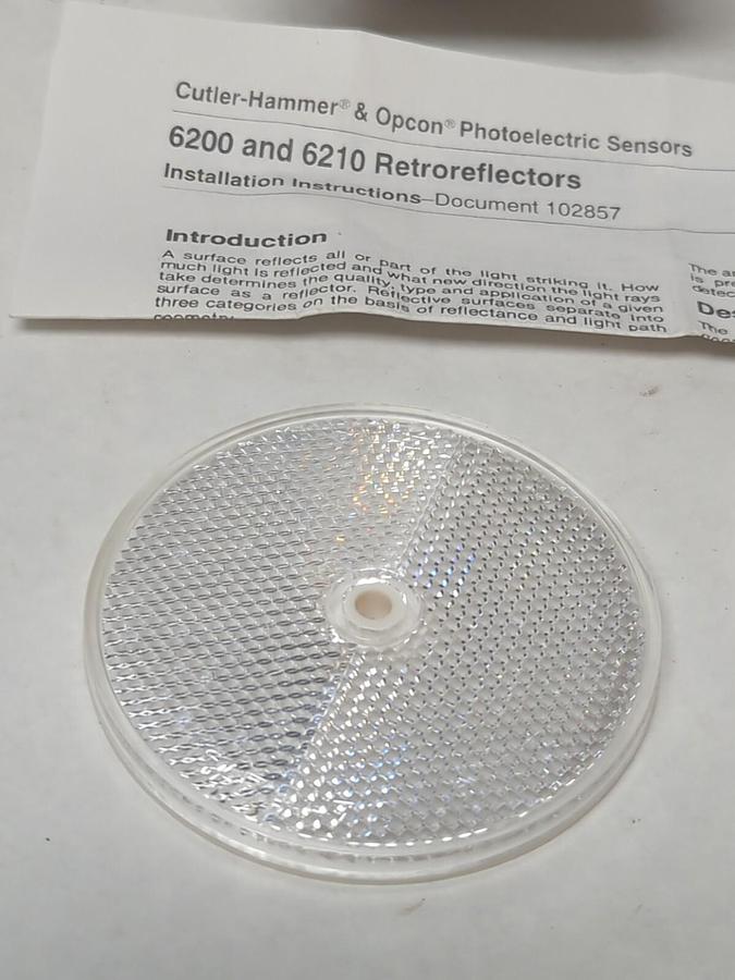 EATON,6200A-6501,PAIR OF RETROREFLECTORS 3 INCH DIA NEW
