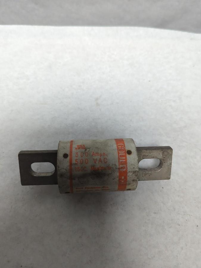 Used GOULD SHAWMUT,A50P300,SEMI-CONDUCTOR 300 AMP FUSE PRE-OWNED