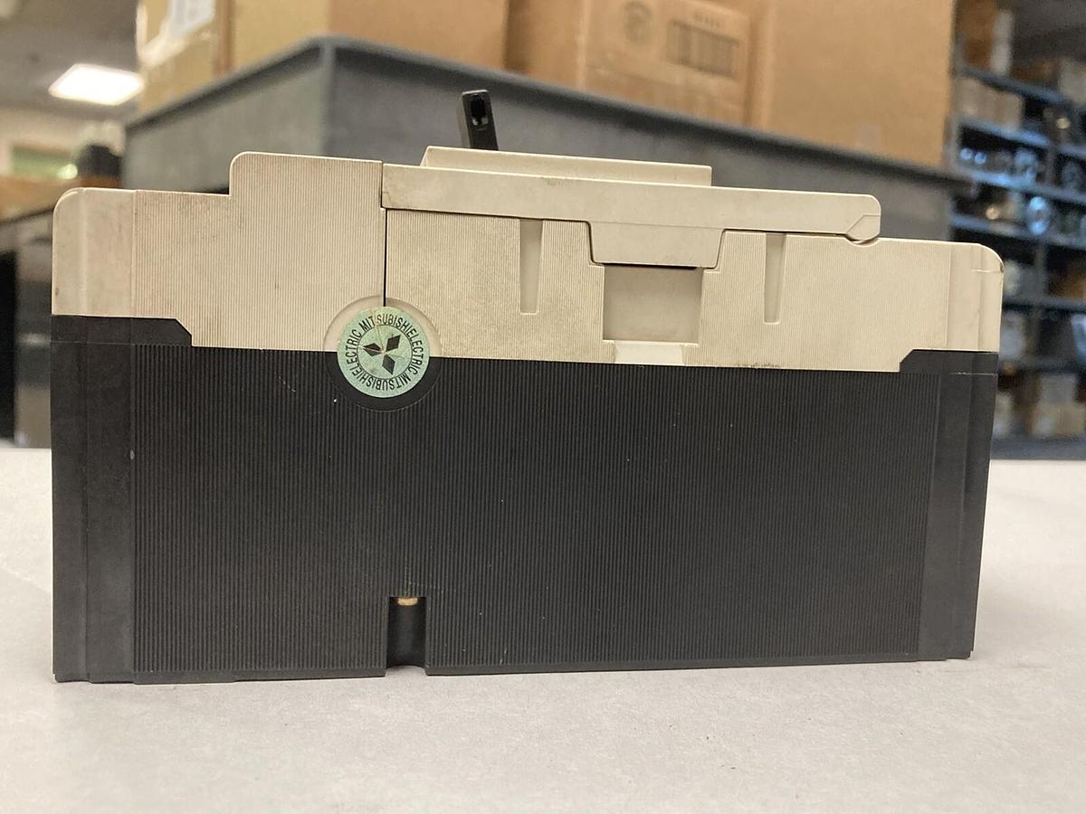 Used Mitsubishi,NF-SJW3250,No-Fuse Circuit Breaker 50/60HZ 250 Amps