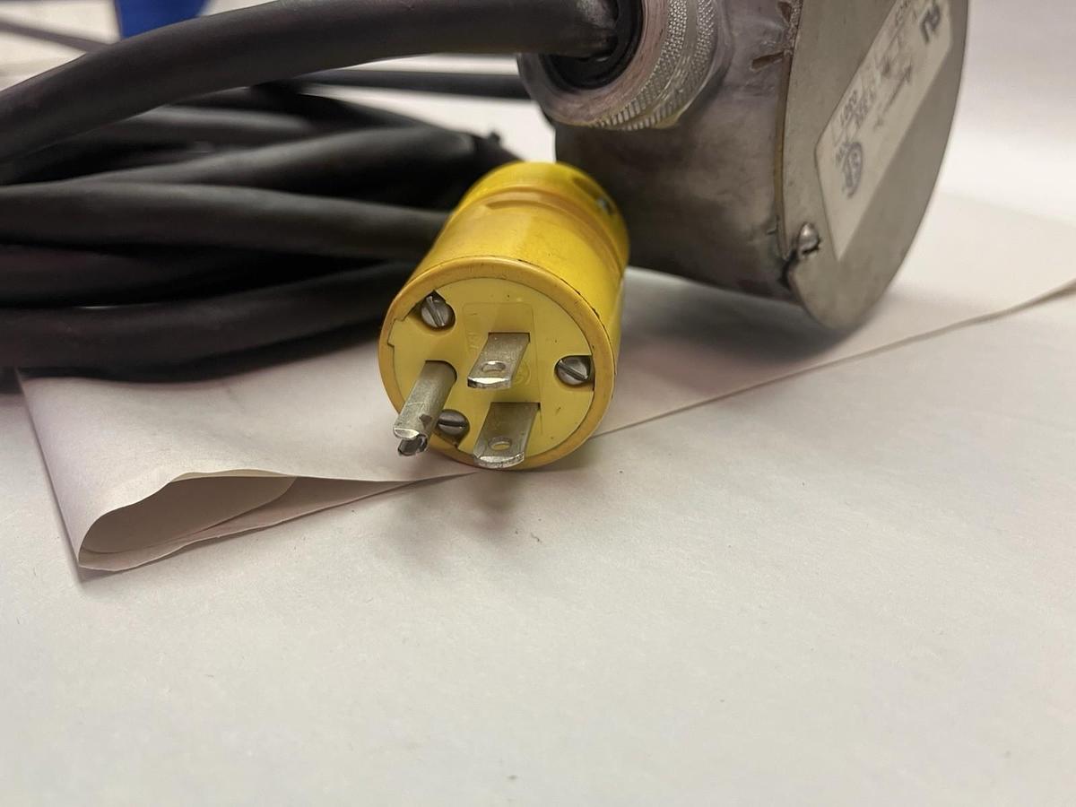 Used ACCUTHERM,80-560NC3,IMMERSION HEATER 120V 1PH 1.326kW 36" ELEMENT