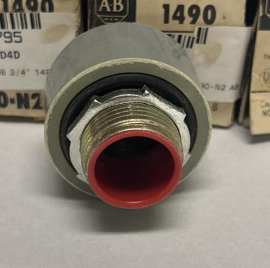 ALLEN BRADLEY,1490-N2,SER B CONDUIT HUB LOT OF 7 NEW