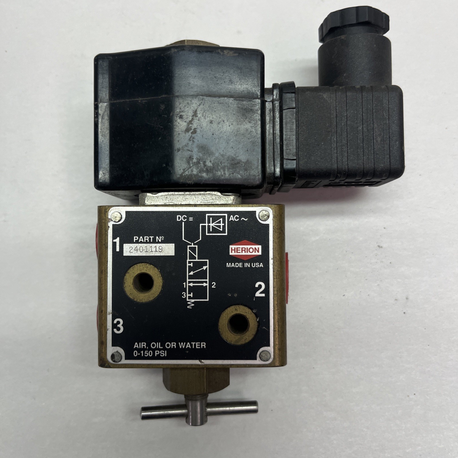 Used HERION,2401119,3/2-WAY SOLENOID POPPET VALVE PORT SIZE G 1/4