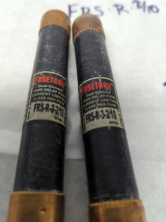 Used COOPER BUSSMANN,FRS-R-3-2/10,FUSETRON 3-2/10 AMP FUSE LOT OF 2 PRE-OWNED