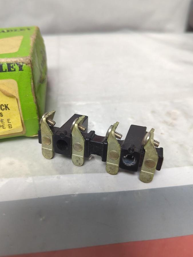 ALLEN BRADLEY,X-137704,L.H. CONTACT BLOCK NOS