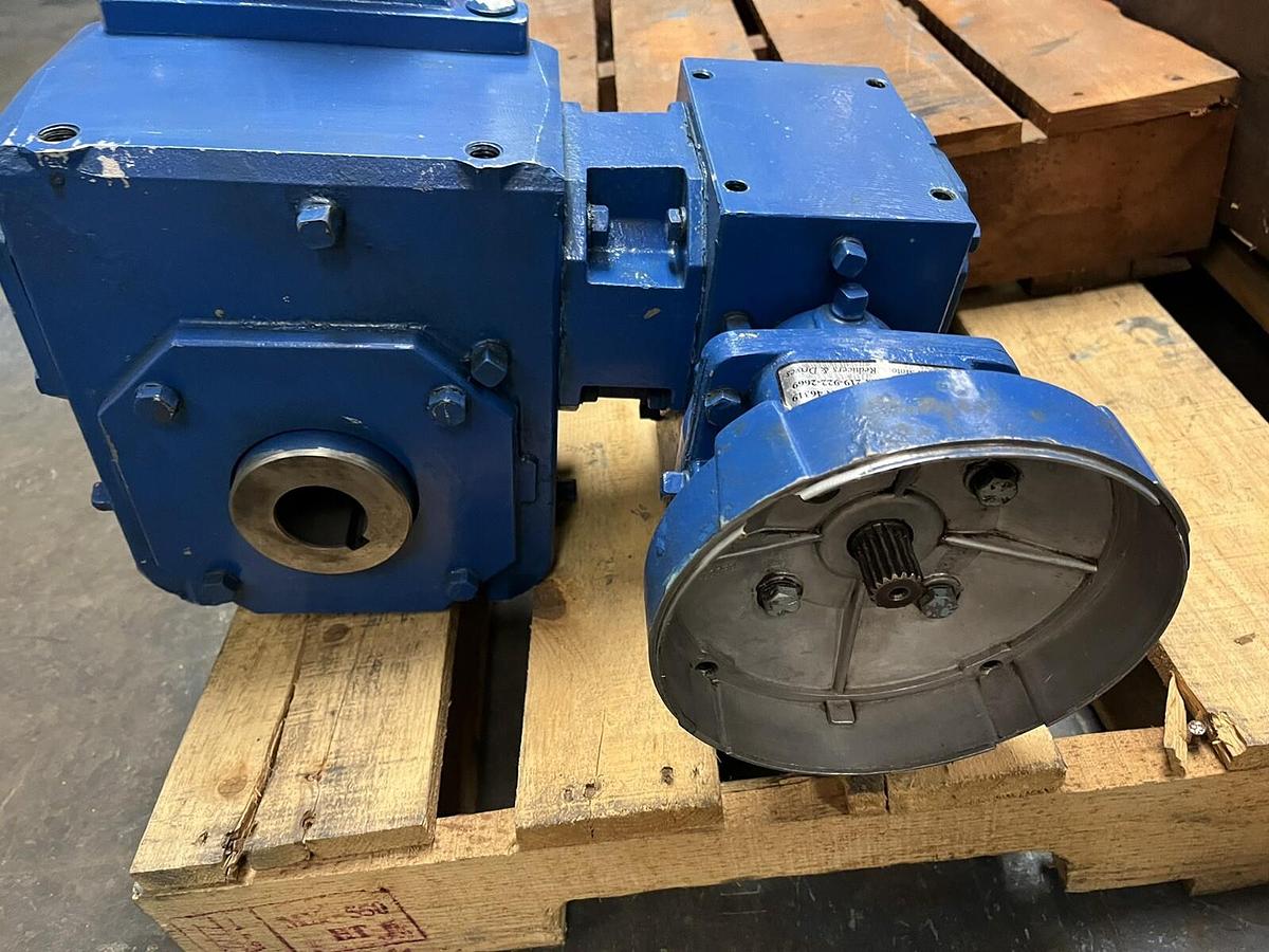 Used MIDWEST POWER SPEEDTRONICS,SPHD300HJCE148025D3N/CX1XMPP,GEAR REDUCER
