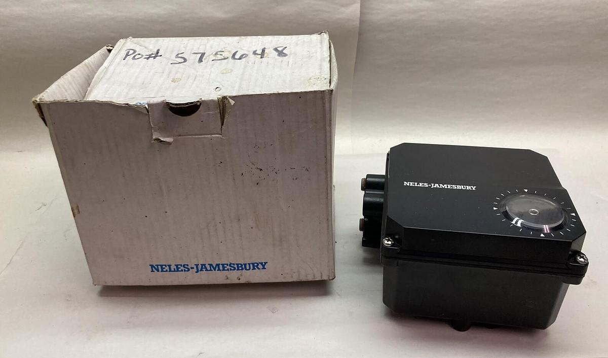 Used Neles-Jamesbury,NP-724A,Pneumatic Valve Positioner 20-100kPa/3-5psig