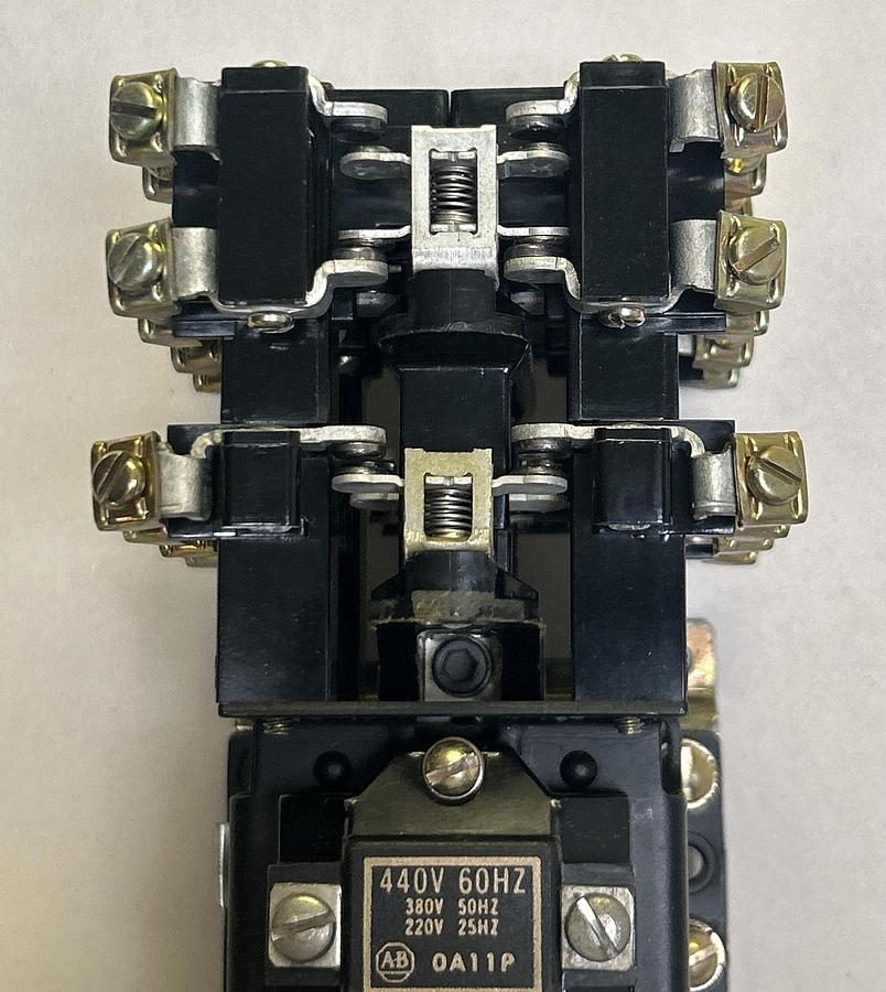 ALLEN BRADLEY,700-BX840C22,AC CONTROL RELAY NOS