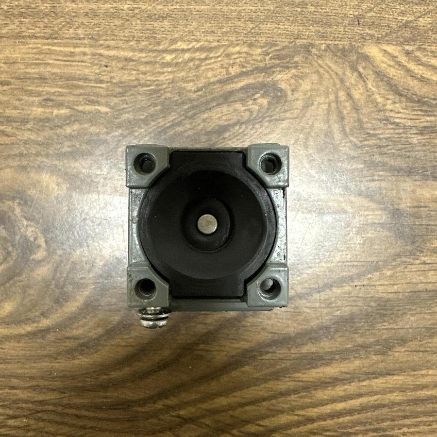 Square D,9007C052,Limit Switch