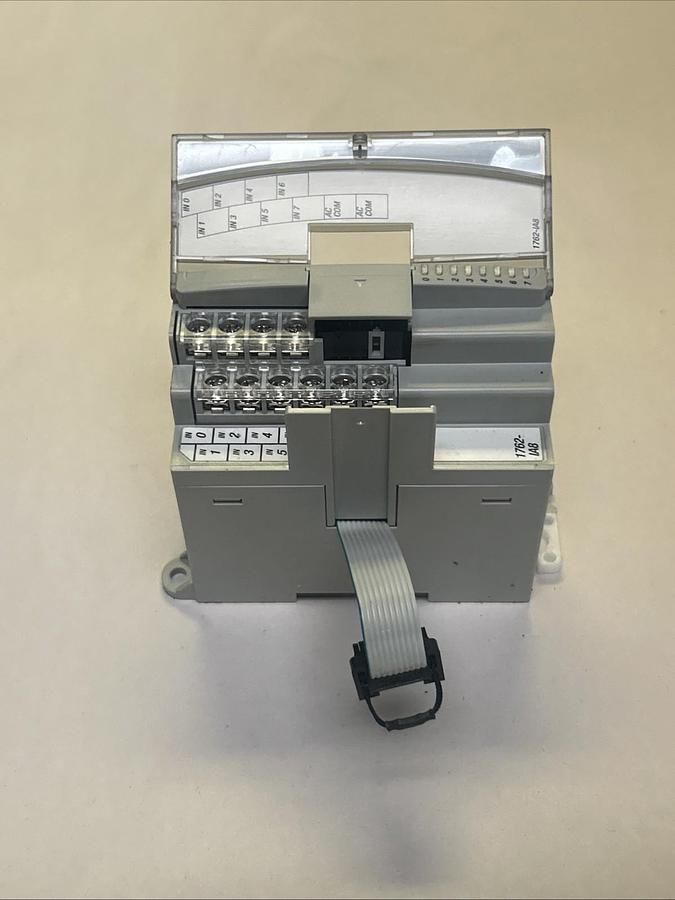 Used ALLEN BRADLEY,1762-IA8,MICROLOGIX INPUT MODULE