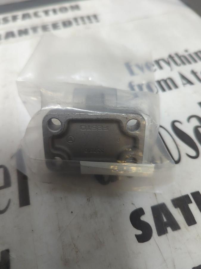 Used FESTO,LNG-40  33891,CLEVIS FOOT MOUNT NEW