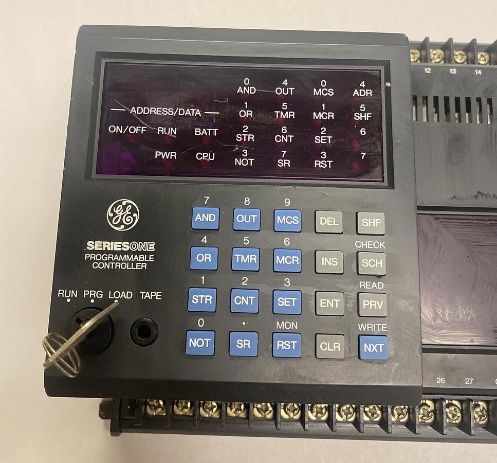 Used GE Fanuc,IC609SJR100C,Series One Controller W/ IC610PRG100B Programmer