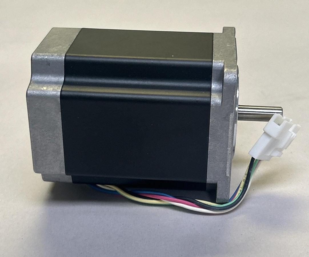 VEXTA,PK268M-01A,STEPPER MOTOR 1A 8.6OHM 2-PHASE NOS