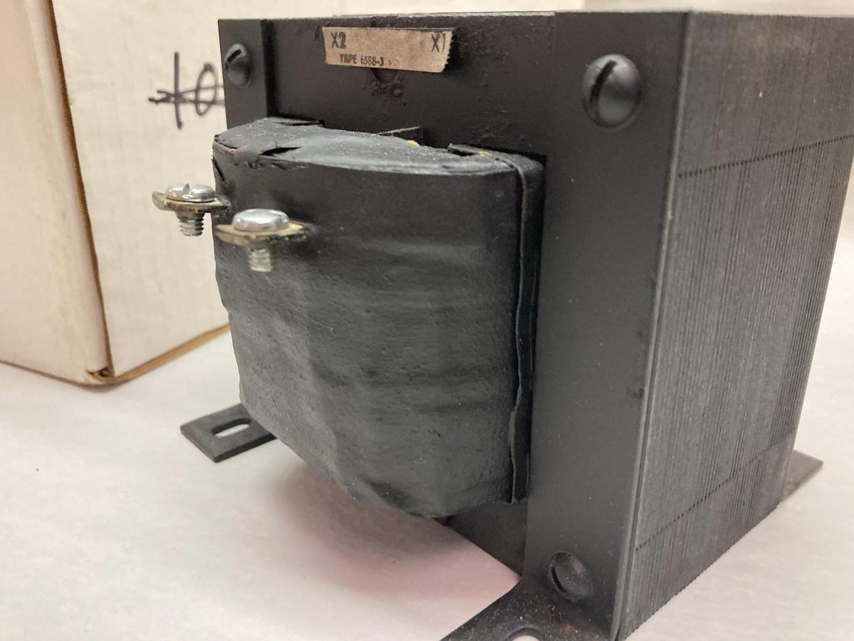 Used Hevi-Duty,Type SZ0 48319,Control Cuircuit Transformer 50/60 Cycles 0.300KVA