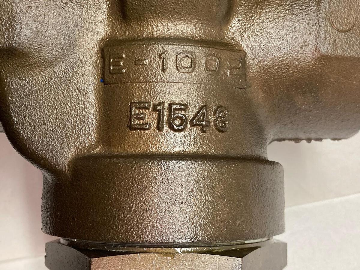 Used Sybron Taylor,E1548,3-Way Steel Threaded Valve