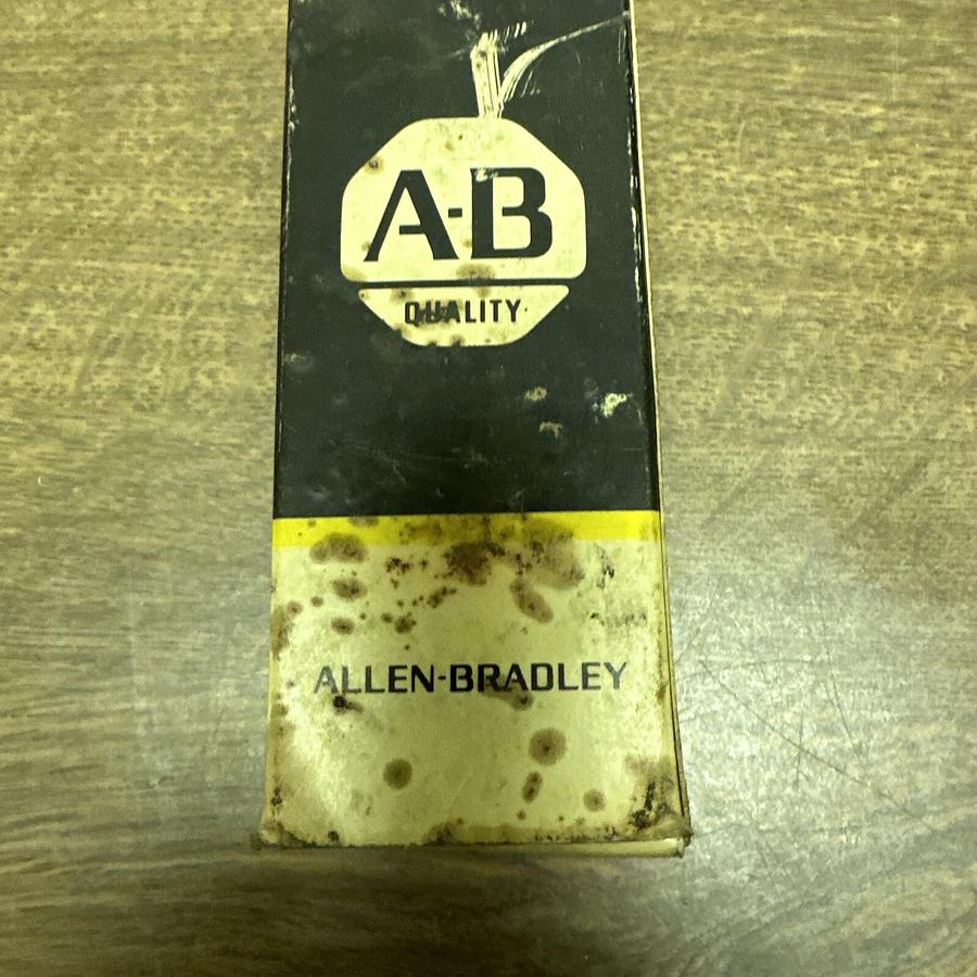 Allen Bradley,800M-XA,Contact Block NOS
