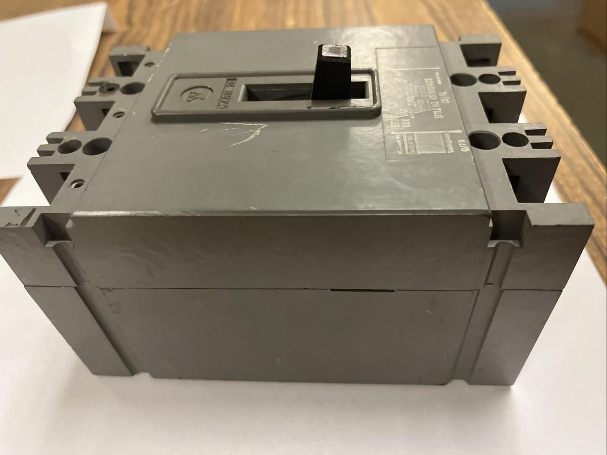 Used WESTINGHOUSE,HFB-3020,CIRCUIT BREAKER 20A 3 POLE 600V
