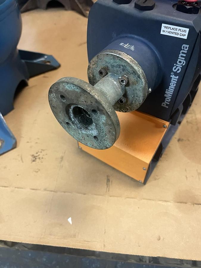 Used PROMINENT,S2BAHM07120PVTS0702006,METERING DOSING PUMP 39.6 GPH