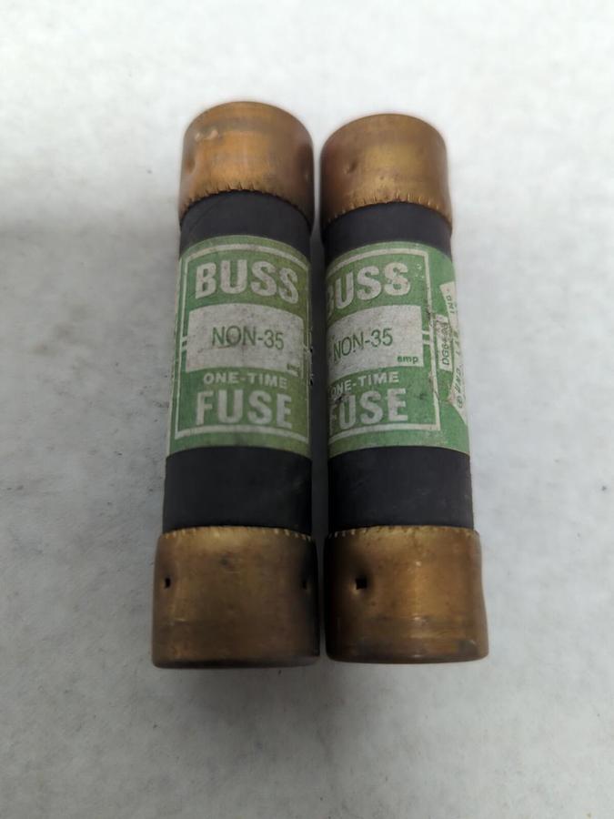 Used COOPER BUSSMANN,NON-35,ONE-TIME 35 AMP FUSE LOT OF 2 PRE-OWNED