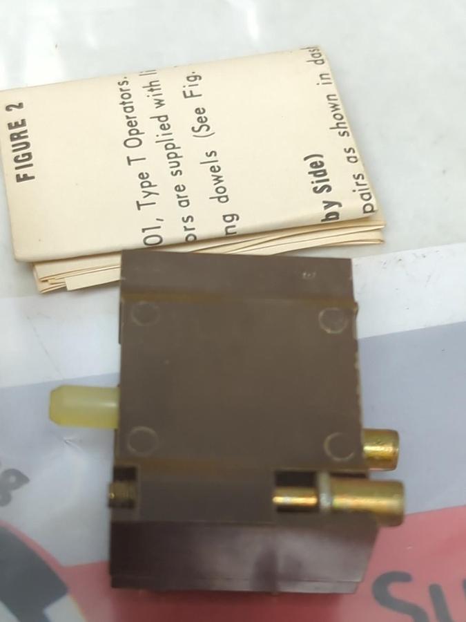 SQUARE D,9001 KA-4,CONTACT BLOCK SERIES B LOT OF 9 NOS