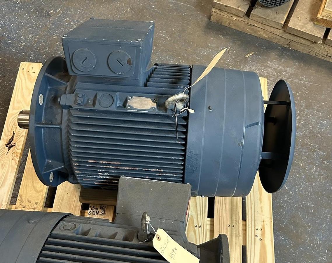 Used SIEMENS,1LG4-207-4AA64,MOTOR 40/34.5KW 400/460V 1465/1765RPM