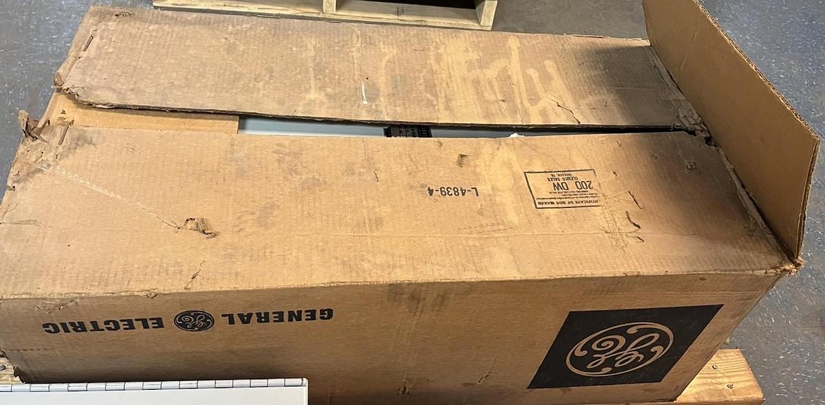 GE,DAKCB-32,FLEX-A-POWER BUSWAY BUS PLUG 225A 600V