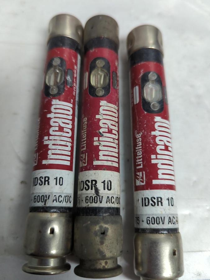 Used LITTELFUSE,IDSR10,INDICATOR 10 AMP FUSE LOT OF 3 PRE-OWNED