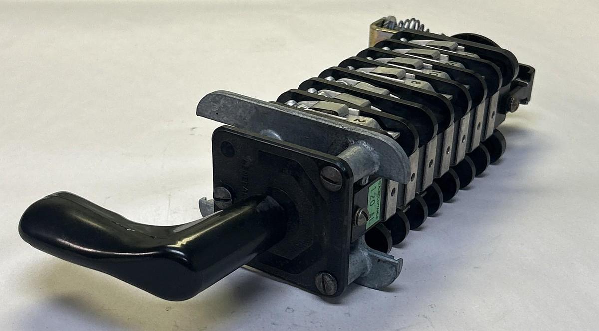 Used GENERAL ELECTRIC,16SB9GC402SSW2L,ROTARY CAM SWITCH