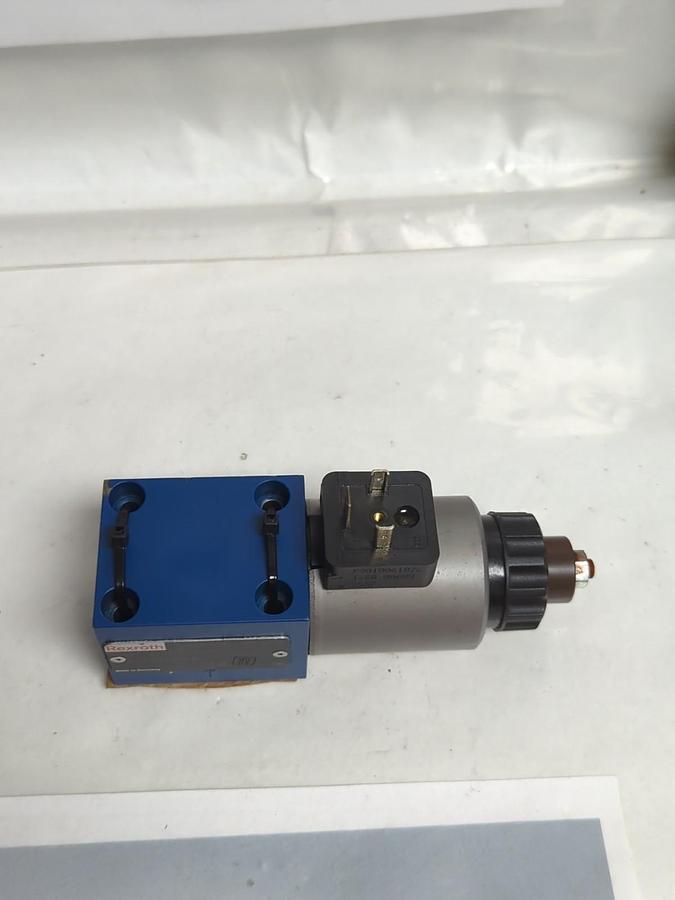 REXROTH,R901000847,PROPORTIONAL RELIEF VALVE DBET-61/315G24K4V NOS