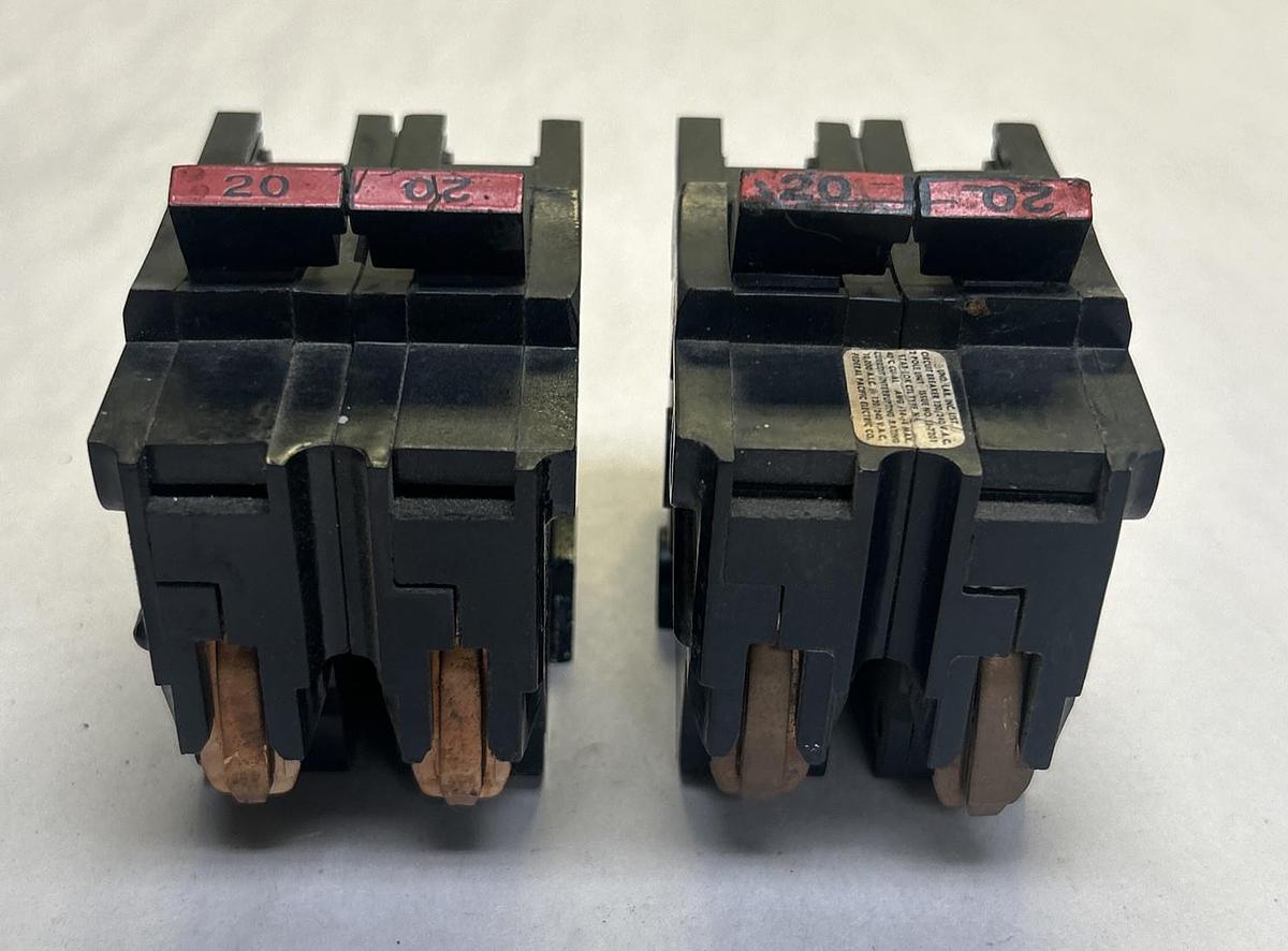 Used FEDERAL PACIFIC,NA220NI,CIRCUIT BREAKER 20A 120/240V 2P LOT OF 2