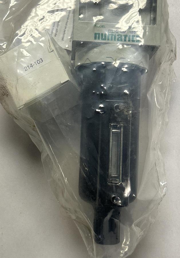 Used NUMATICS,C22D-02GM,COALESCING FILTER/REGULATOR NEW