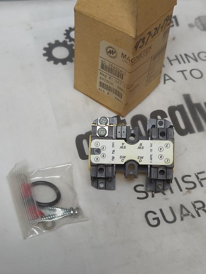 MAGNETEC,127-20489 SBP2-H2,TWO BUTTON PUSH-BUTTON PENDANT SWITCH NOS