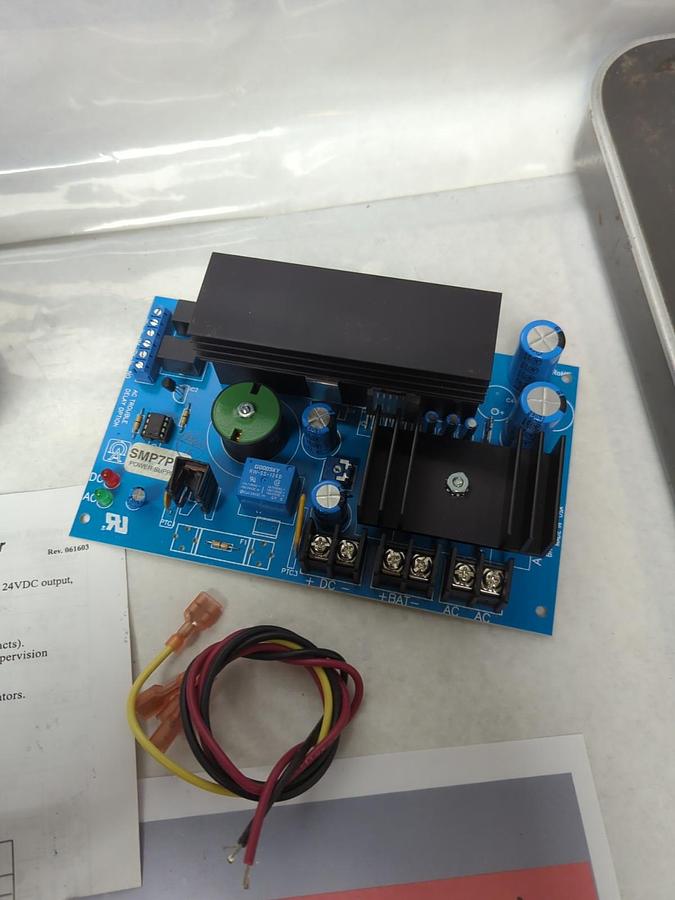 ALTRONIX,SMP7PM,POWER SUPPLY CHARGER 12-24VDC @ 6A NOS