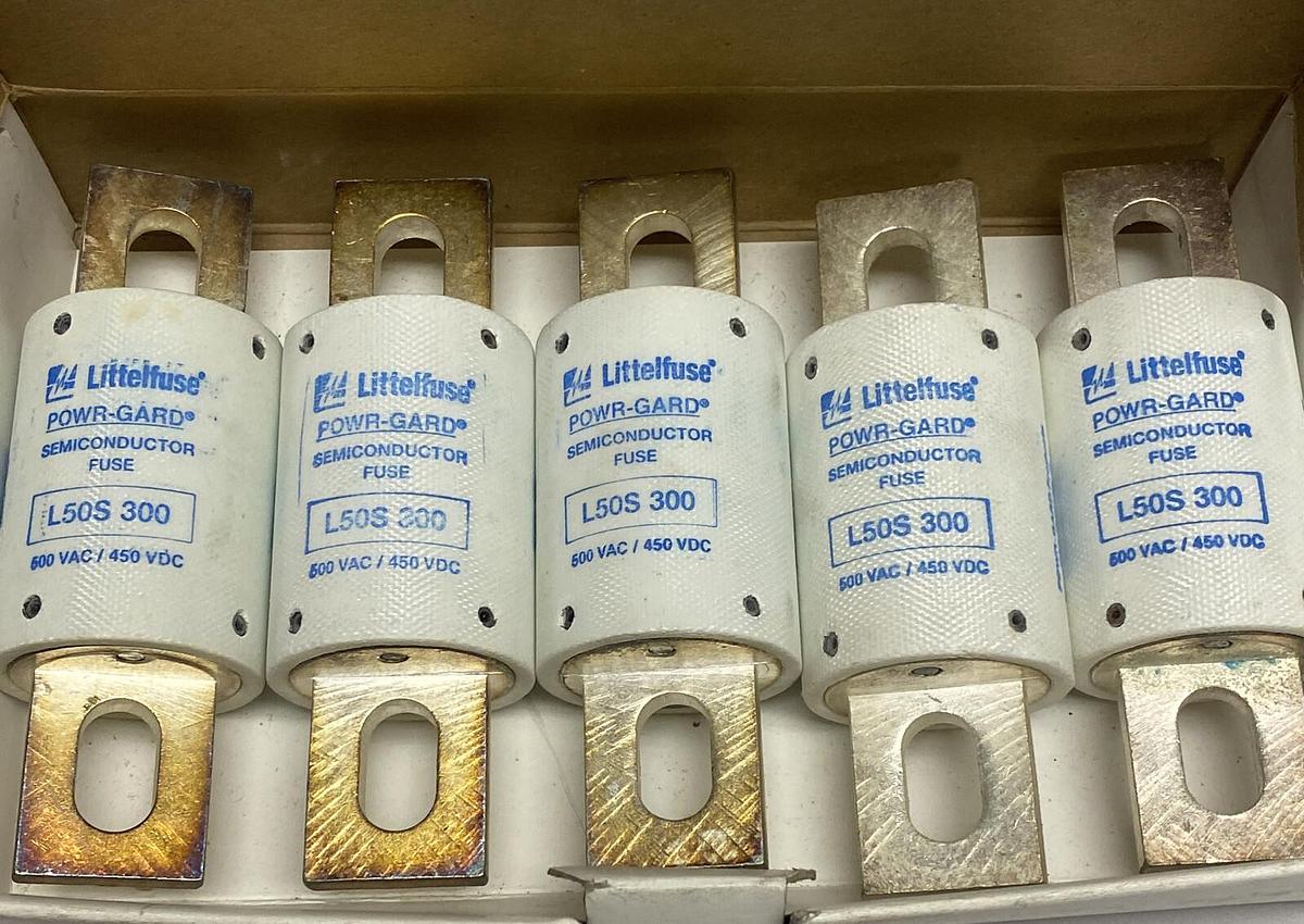 Littelfuse,L50S 300,Semiconductor Fuse Lot Of 5 NOS