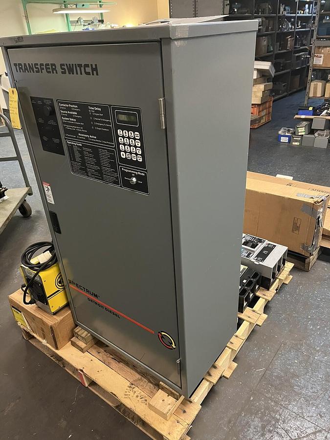 Used SPECTRUM,RLS-564231-0225,AUTOMATIC TRANSFER SWITCH 225A 240V 1PH