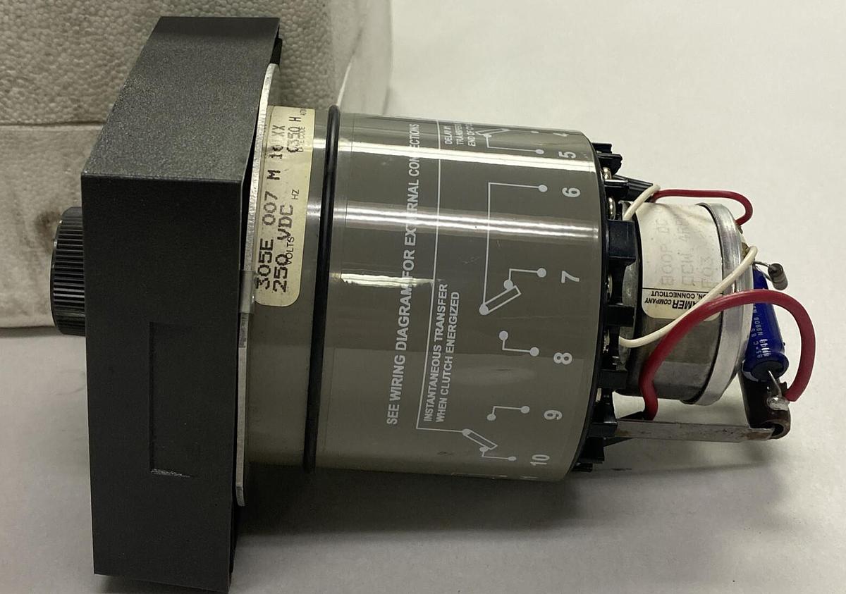 Used ATC,305E007M10XX,TIMER MODULE 0-60 SEC