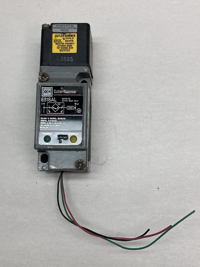 Used Cutler-Hammer,E51SAL,Photoelectric Sensor Switch Ser D1 20-264V 50/60Hz 500mA