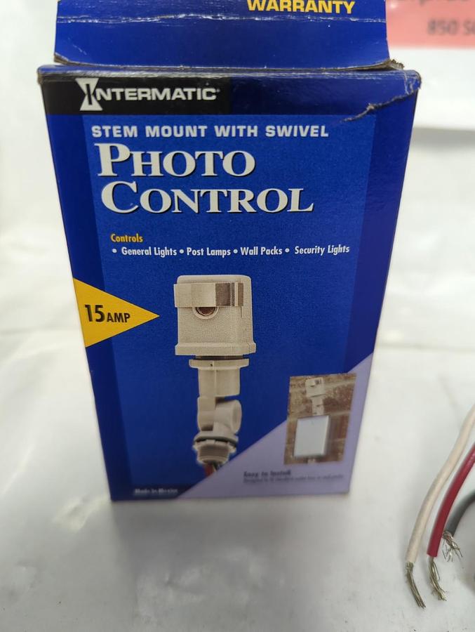 INTERMATIC,K4235,PHOTO CONTROL STEM MOUNT WITH SWIVEL NOS