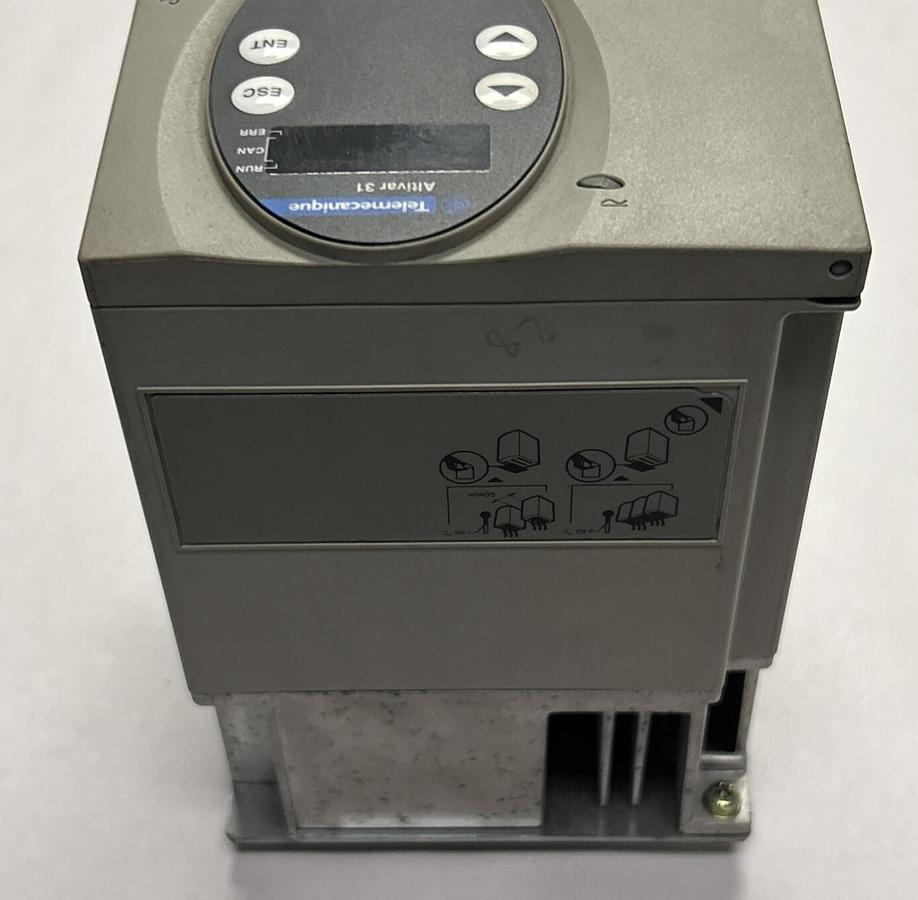 Used TELEMECANIQUE,ATV31H075N4,ADJUSTABLE SPEED DRIVE CONTROLLER
