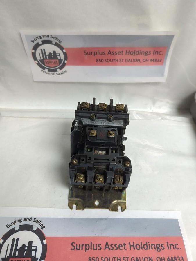 Used ALLEN BRADLEY,500F-A0D930,SERIES B MOTOR STARTER WITH 595-A AUX CONTACT