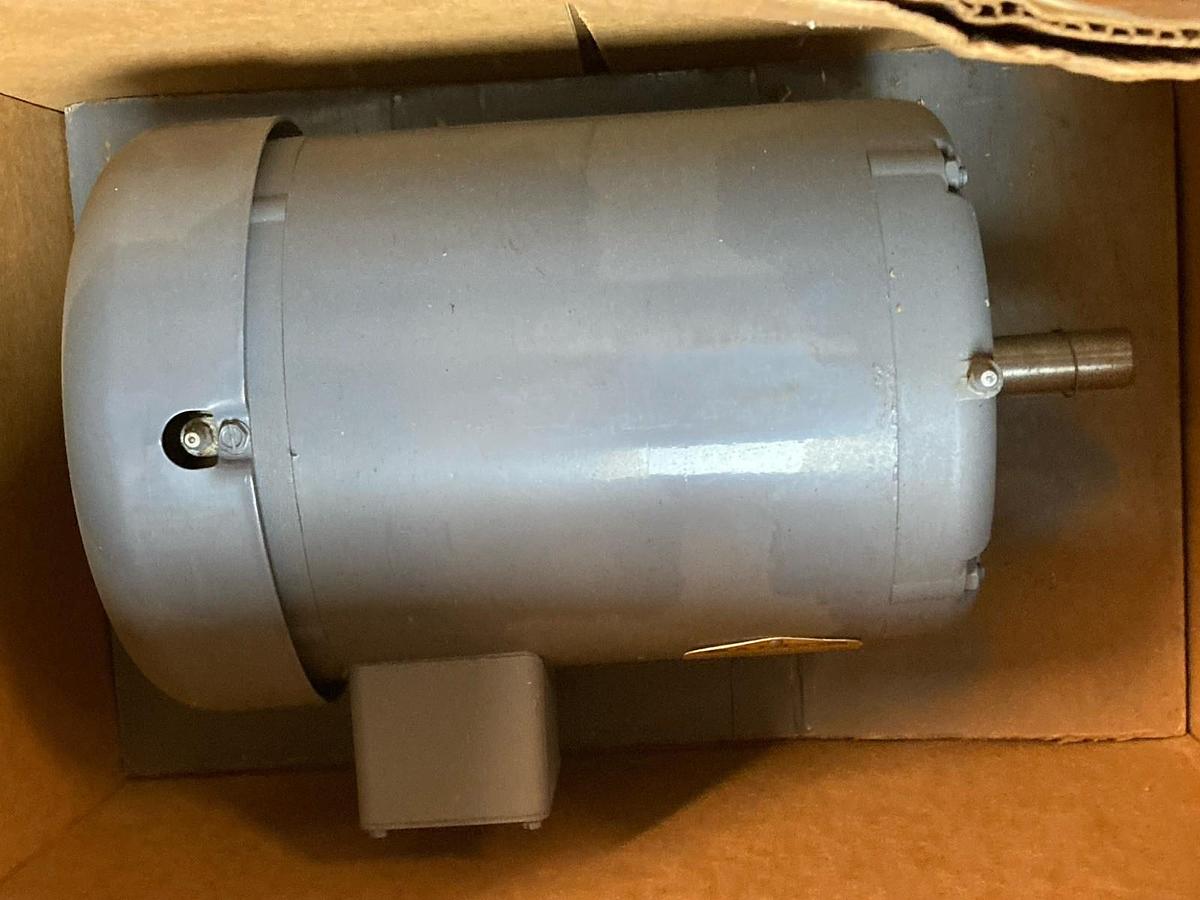 Baldor,M3605,3-Phase Motor 1.5hp 3450RPM 60Hz 460v Frame 182