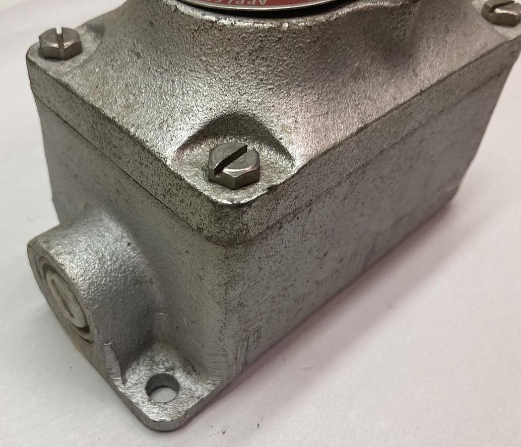 Used Appleton,EFSC175-F3W,3-Way Snap Switch